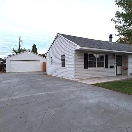 Buy this 3 bed house on 1107 Cottonwood Drive in Richland, WA 99354