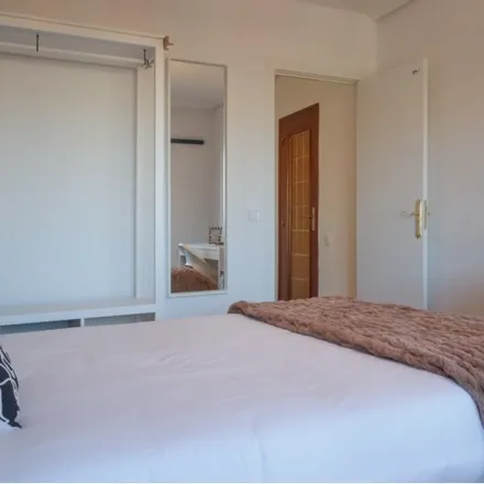 Image 2 - Avenida de Monforte de Lemos, 75, 28029 Madrid, Spain - Room for rent