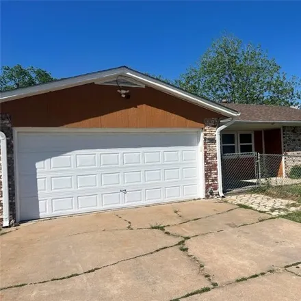 Buy this 3 bed house on East 15th Street in Tulsa, OK 74128