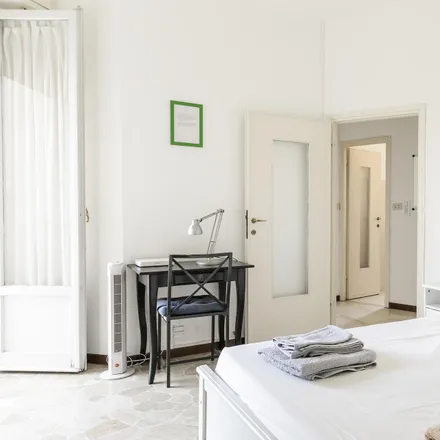 Image 2 - Via Pietro Ogliari, 20141 Milan MI, Italy - Apartment for rent