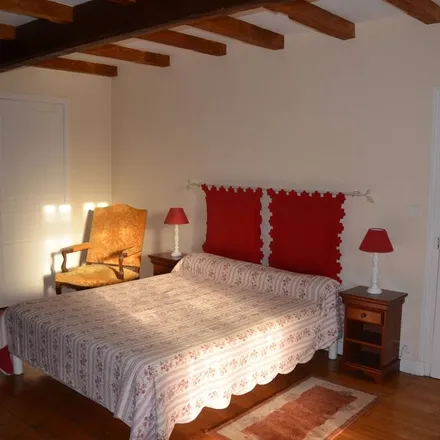 Rent this 1 bed house on 17770 Saint-Hilaire-de-Villefranche