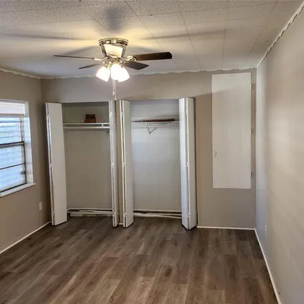 Rent this 3 bed apartment on 1148 12th 1/2 Street North in Texas City, TX 77590