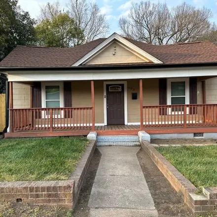 Rent this 3 bed house on 603 Linwood Avenue in Durham, NC 27701