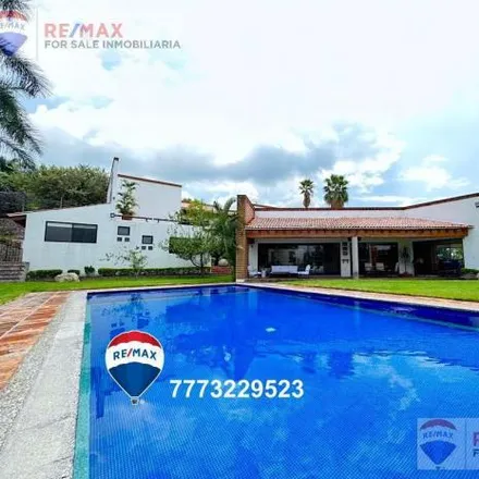 Buy this 6 bed house on Calle San Gaspar in Pedregal de las Fuentes, 62550 Jiutepec
