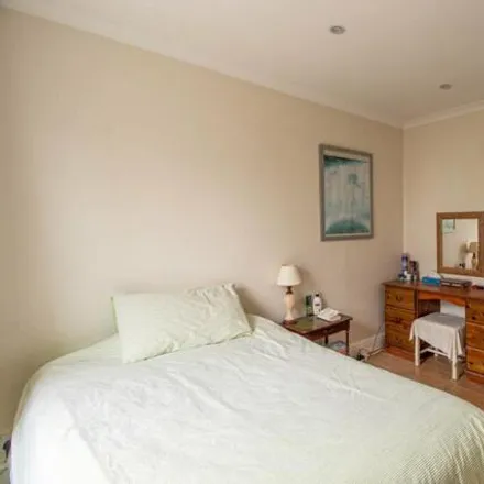 Image 8 - Baldslow Road, St Leonards, TN34 2EY, United Kingdom - Apartment for sale
