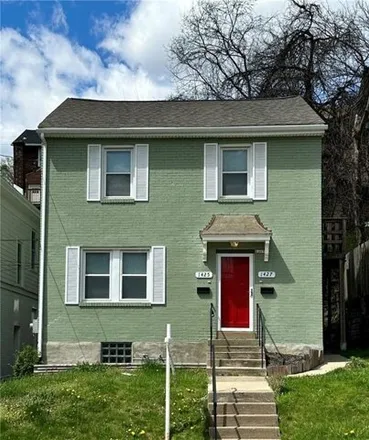 Buy this studio house on 1439 Franklin Avenue in Wilkinsburg, PA 15221