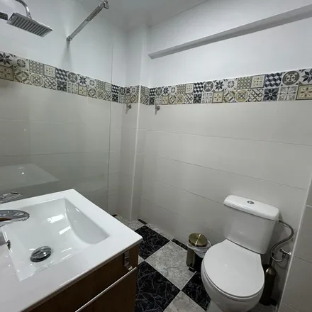 Rent this 4 bed apartment on Taberna La campanada in Plaza de la Constitución, 41701 Dos Hermanas