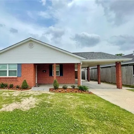 Rent this 3 bed house on 1017 North Bengal Road in Westgate, Metairie
