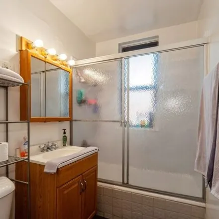 Image 9 - 1128 W Diversey Pkwy, Chicago, Illinois, 60614 - House for sale