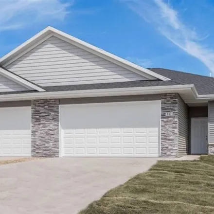 Buy this 4 bed house on unnamed road in Washington County, IA 52327