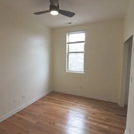 Image 6 - 2052 West Division Street, Chicago, IL 60622, USA - House for rent