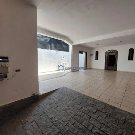 Rent this 3 bed house on Avenida Diederichsen 1605 in Vila Guarani, São Paulo - SP