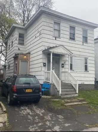 Buy this 5 bed house on 603 Ash Street in City of Syracuse, NY 13208