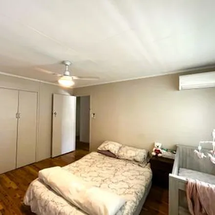 Rent this 3 bed apartment on Hannah Crescent in Dysart QLD 4745, Australia