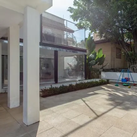 Buy this 3 bed house on Rua Doutor Cândido Espinheira 274 in Barra Funda, São Paulo - SP
