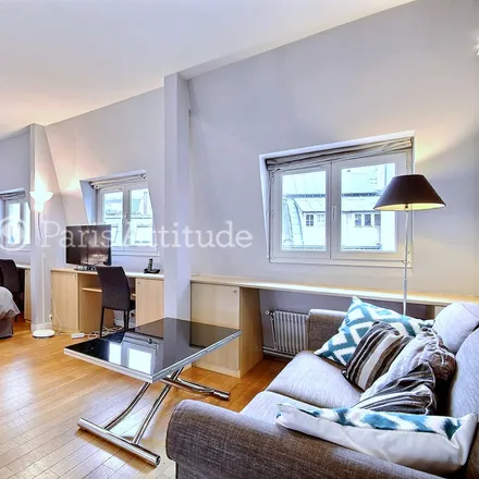 Rent this 1 bed apartment on 14 Rue de Berri in 75008 Paris, France