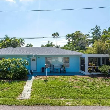 Rent this 3 bed house on 87 158th Avenue in Redington Beach, Pinellas County