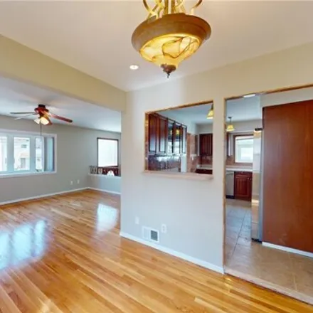 Image 4 - 167-18 144th Terrace, New York, NY 11434, USA - House for sale