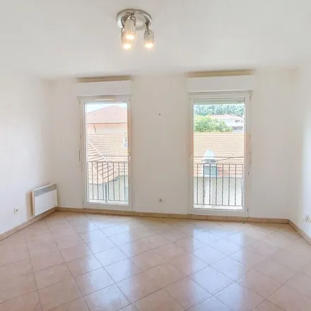 Rent this 2 bed apartment on 40 Chemin des Salles in 06800 Cagnes-sur-Mer, France