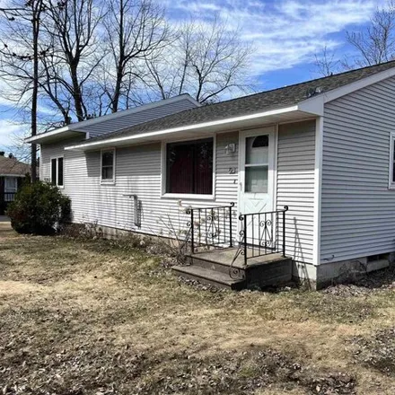 Buy this 3 bed house on 711 1st Street in Proctor, Saint Louis County