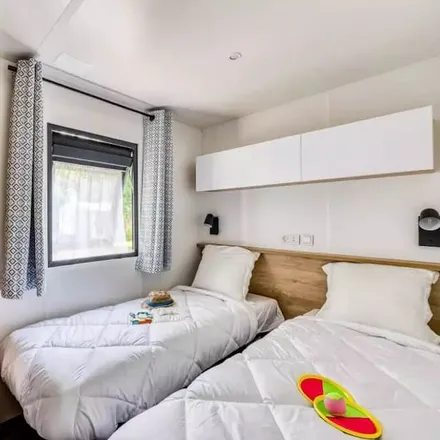Rent this 3 bed house on 40200 Saint-Paul-en-Born