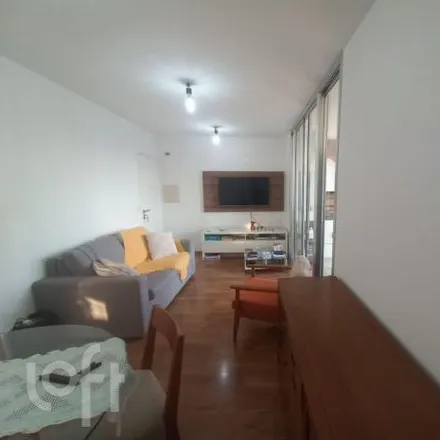 Buy this 2 bed apartment on Rua Coronel Melo de Oliveira 429 in Pompéia, São Paulo - SP