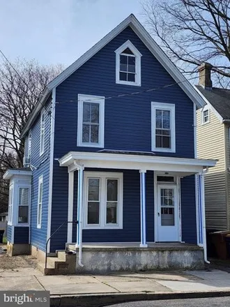 Buy this 2 bed house on Cherry in North Walnut Street, Milford