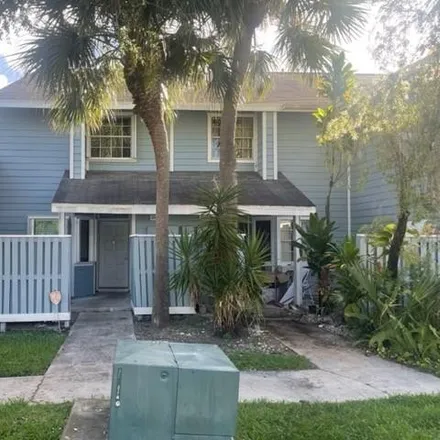 Image 2 - 2144 Champions Way, North Lauderdale, FL 33068, USA - Townhouse for rent