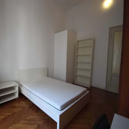 Image 5 - Fish Point, Piazza XXIV Maggio, 20136 Milan MI, Italy - Room for rent