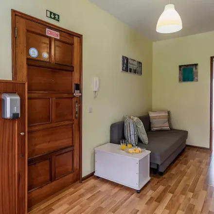 Rent this 2 bed apartment on Rua do Monte Cativo in 4050-372 Porto, Portugal