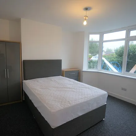 Rent this 6 bed apartment on 7 Stanley Avenue in Bristol, BS34 7NQ