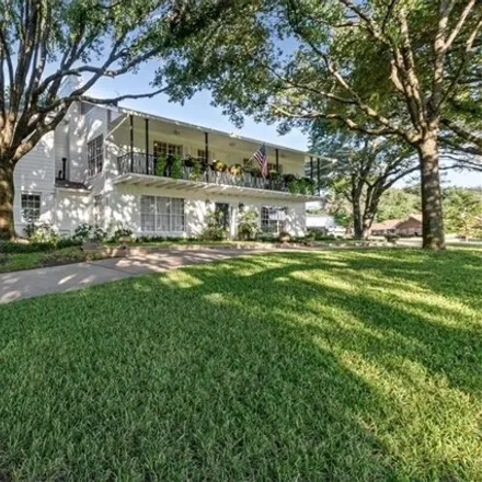 Image 3 - 5889 Mount Rockwood Circle, Waco, TX 76710, USA - House for sale