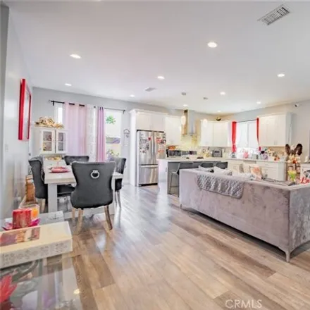 Image 1 - 7732 Arvilla Avenue, Los Angeles, CA 91352, USA - House for sale