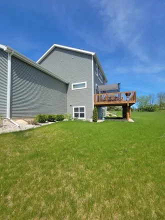 Image 4 - N104W14942 Donges Bay Road, Village of Germantown, WI 53022, USA - House for sale