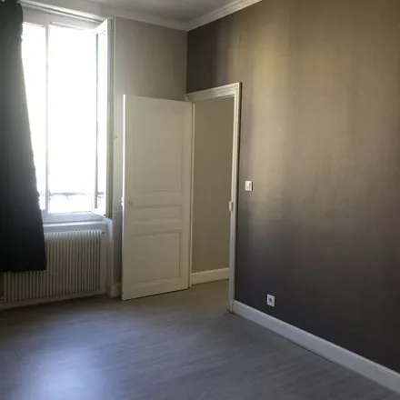 Rent this 3 bed apartment on 39 Rue Ferdinand Bourgeois in 71500 Louhans, France
