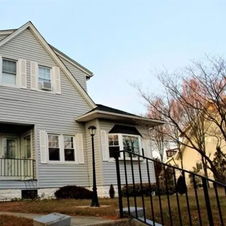 Rent this 1 bed house on 225 Maple Place in Keyport, Monmouth County