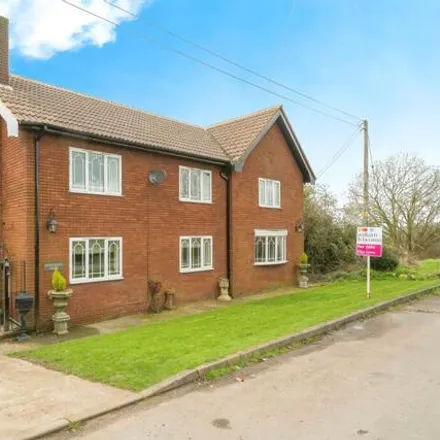 Buy this 4 bed house on Middle Bridge in Gringley on the Hill, DN10 4SE