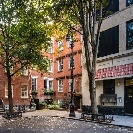 Buy this studio townhouse on 46 Commerce St # 5 in New York, 10014