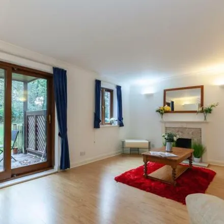 Image 4 - Dorchester Close, Oxford, OX3 8SS, United Kingdom - Apartment for sale