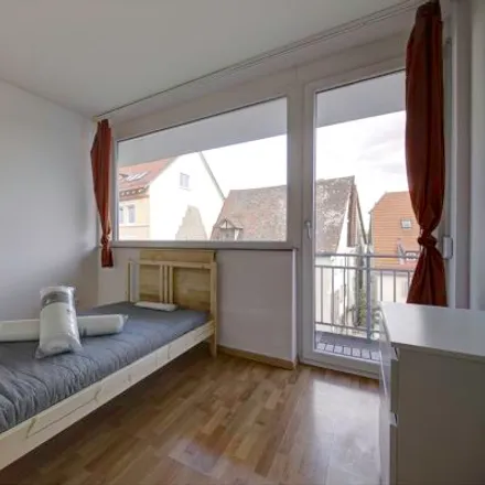 Rent this 3 bed room on Aachener Straße 8 in 70376 Stuttgart, Germany