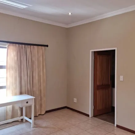 Image 3 - 36 Houghton Drive, Yeoville, Johannesburg, 2001, South Africa - Townhouse for rent