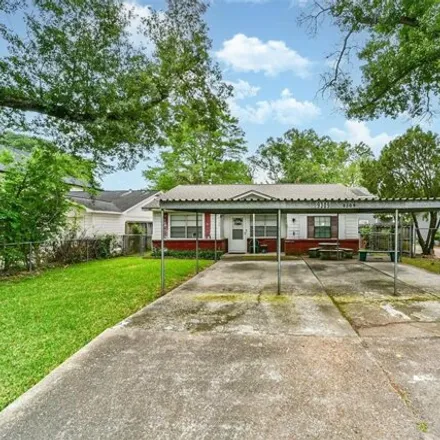Buy this 3 bed house on 9309 Vogue Ln in Houston, Texas