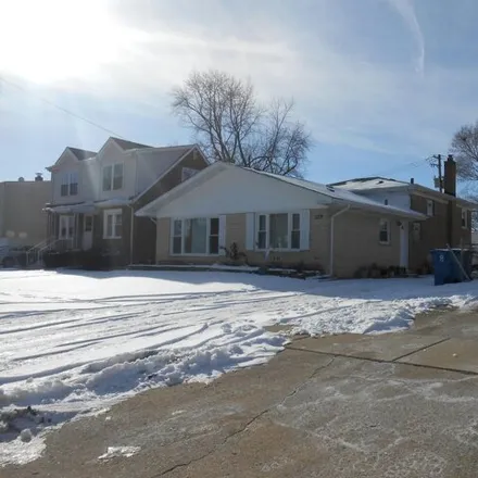 Buy this 3 bed house on 1152 Hirsch Avenue in Calumet City, IL 60409