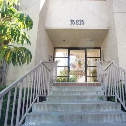 Buy this 2 bed condo on Nazareth House for Boys in Magnolia Boulevard, Los Angeles