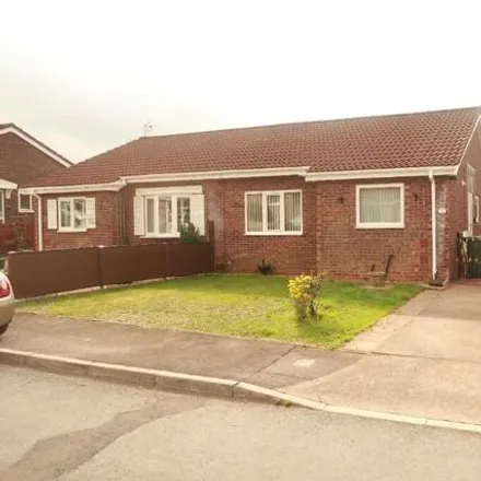 Buy this 2 bed duplex on Raglan Close in Blackwood, Greater Manchester