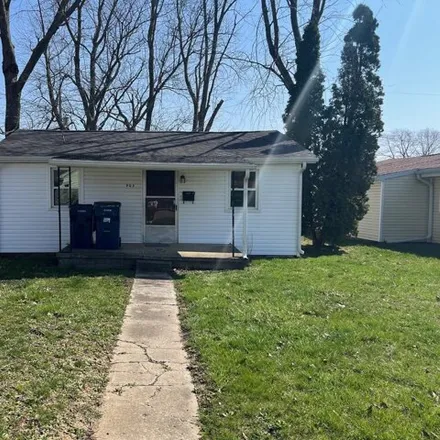 Buy this 2 bed house on 1575 Brook Street in Piqua, OH 45356