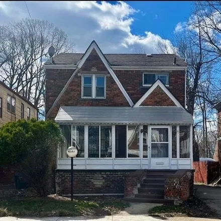 Buy this 3 bed house on Lincoln-King Academy in 13436 Cheyenne Street, Detroit
