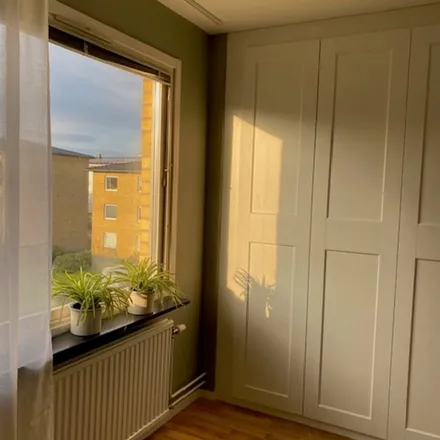Rent this 3 bed apartment on Södra Nedanvägsgatan in 431 32 Mölndal, Sweden