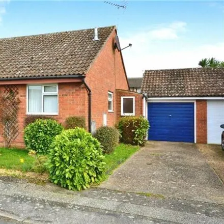 Buy this 2 bed duplex on Meadow Close in Trimley St Martin, IP11 0UL
