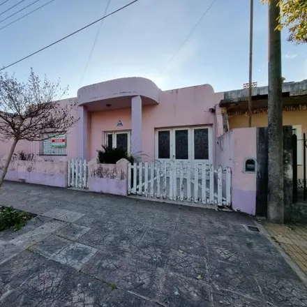 Buy this 4 bed house on Doctor Moisés Lebensohn 754 in Prado Español, 6000 Junín